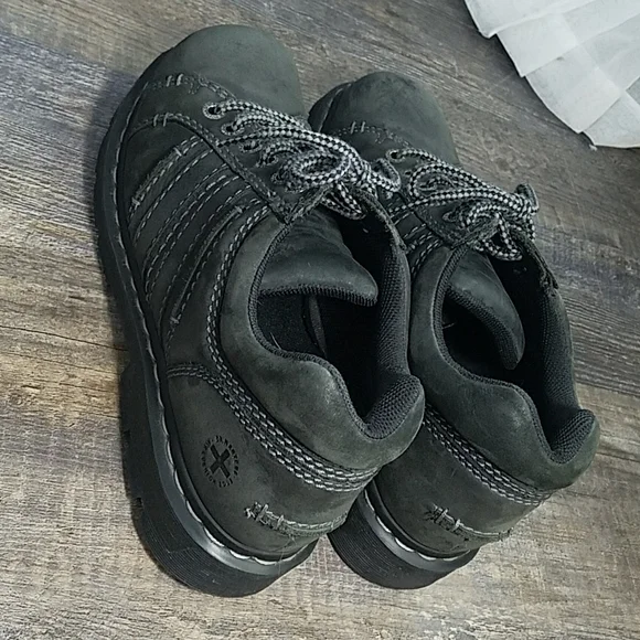 Dr. Martens 11 Mens Black Leather Shoe Lace up s-l400.jpg main image 3
